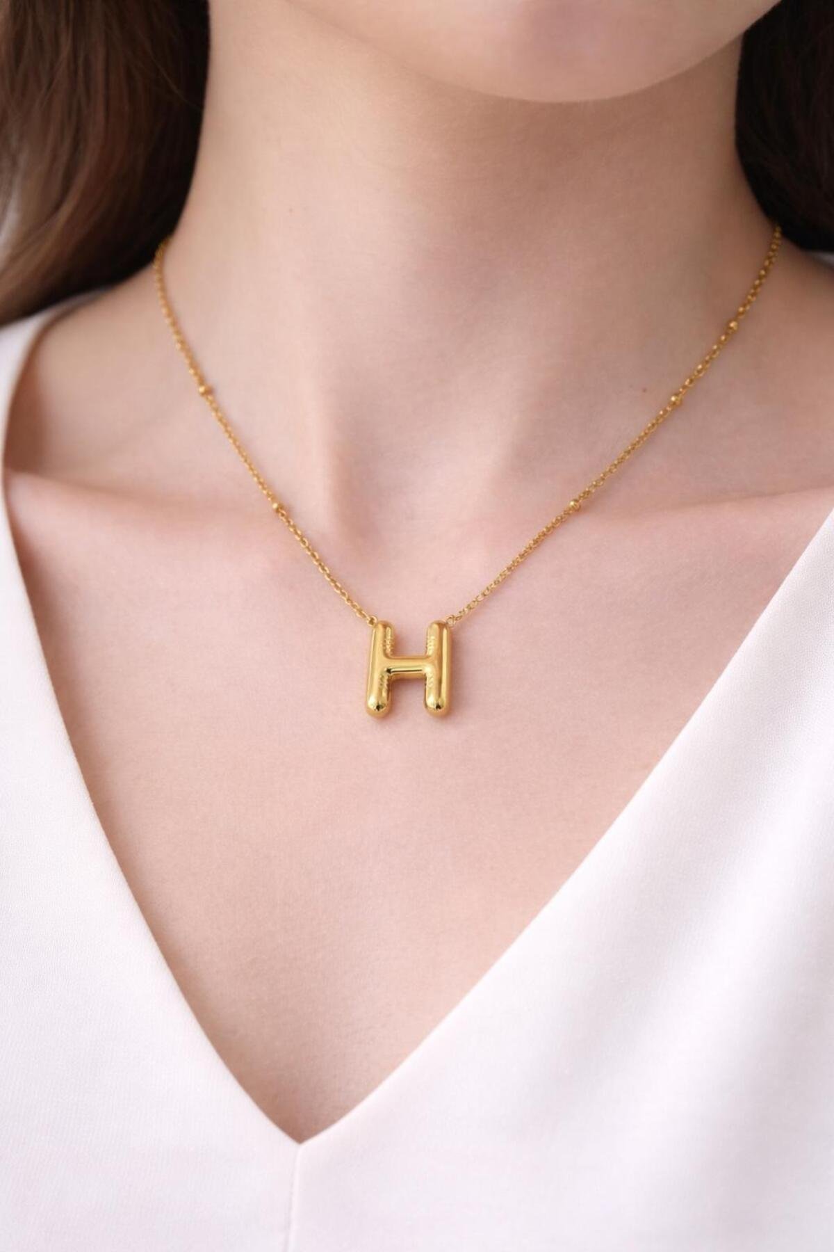 H HARFLİ BALON MODEL ÇELİK KOLYE