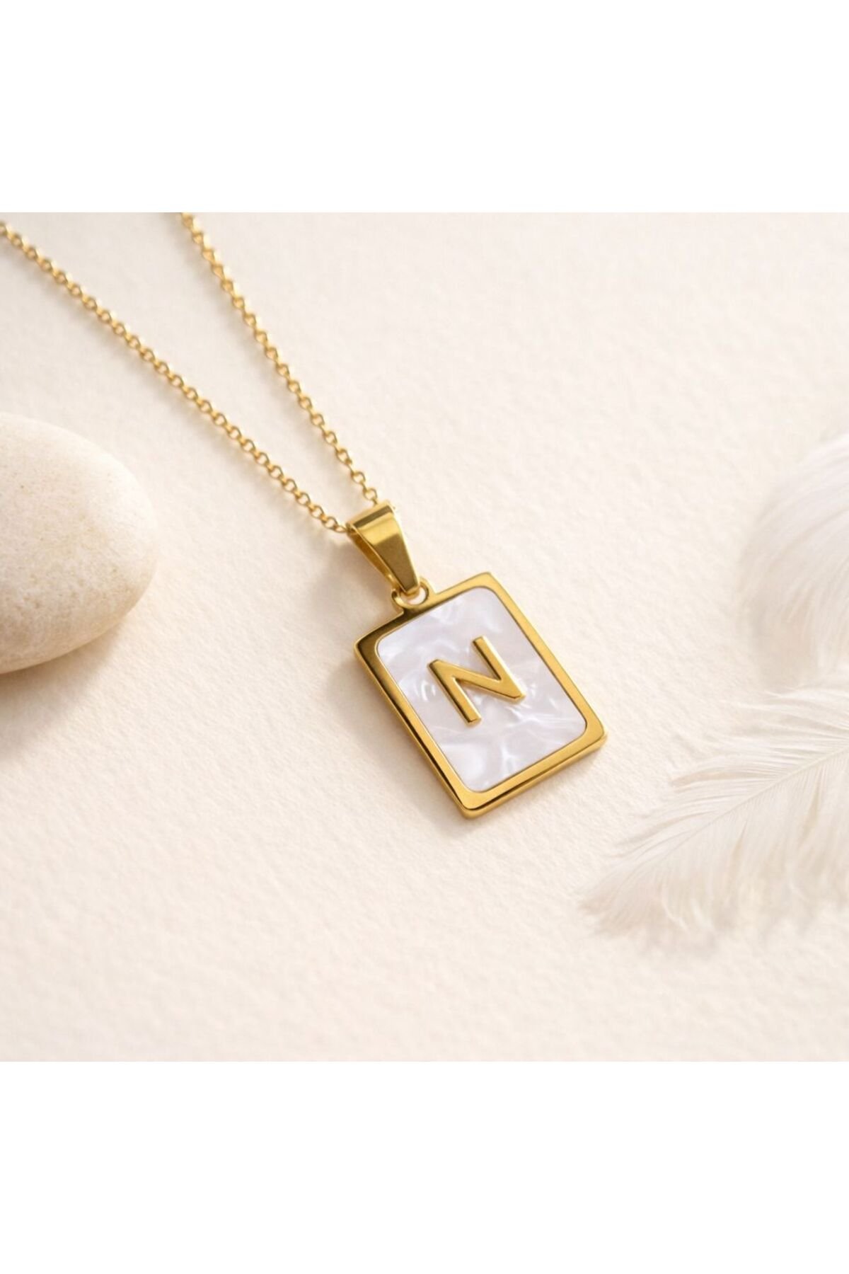 Çelik sedefli N harfli kolye