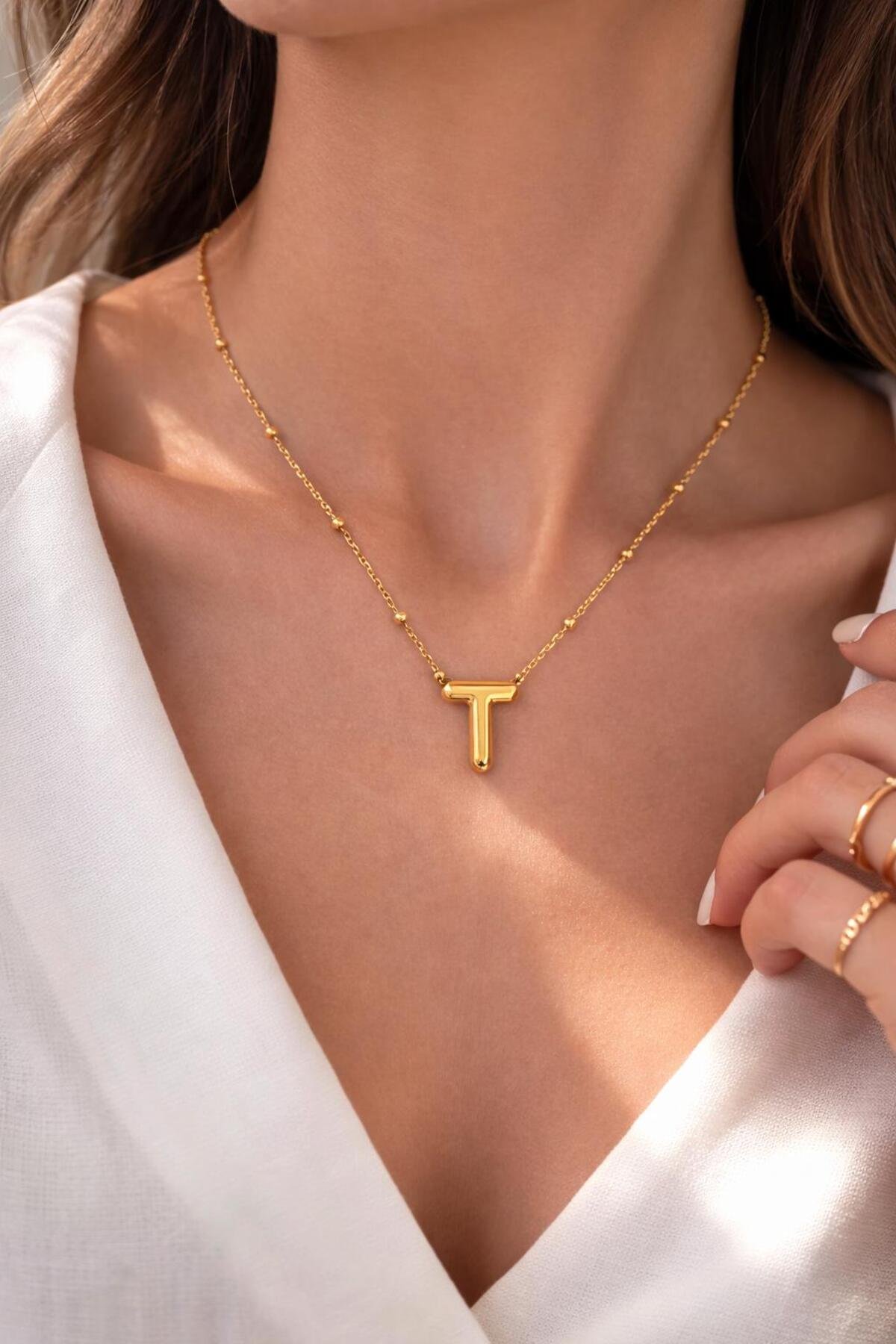 T HARFLİ BALON MODEL ÇELİK KOLYE