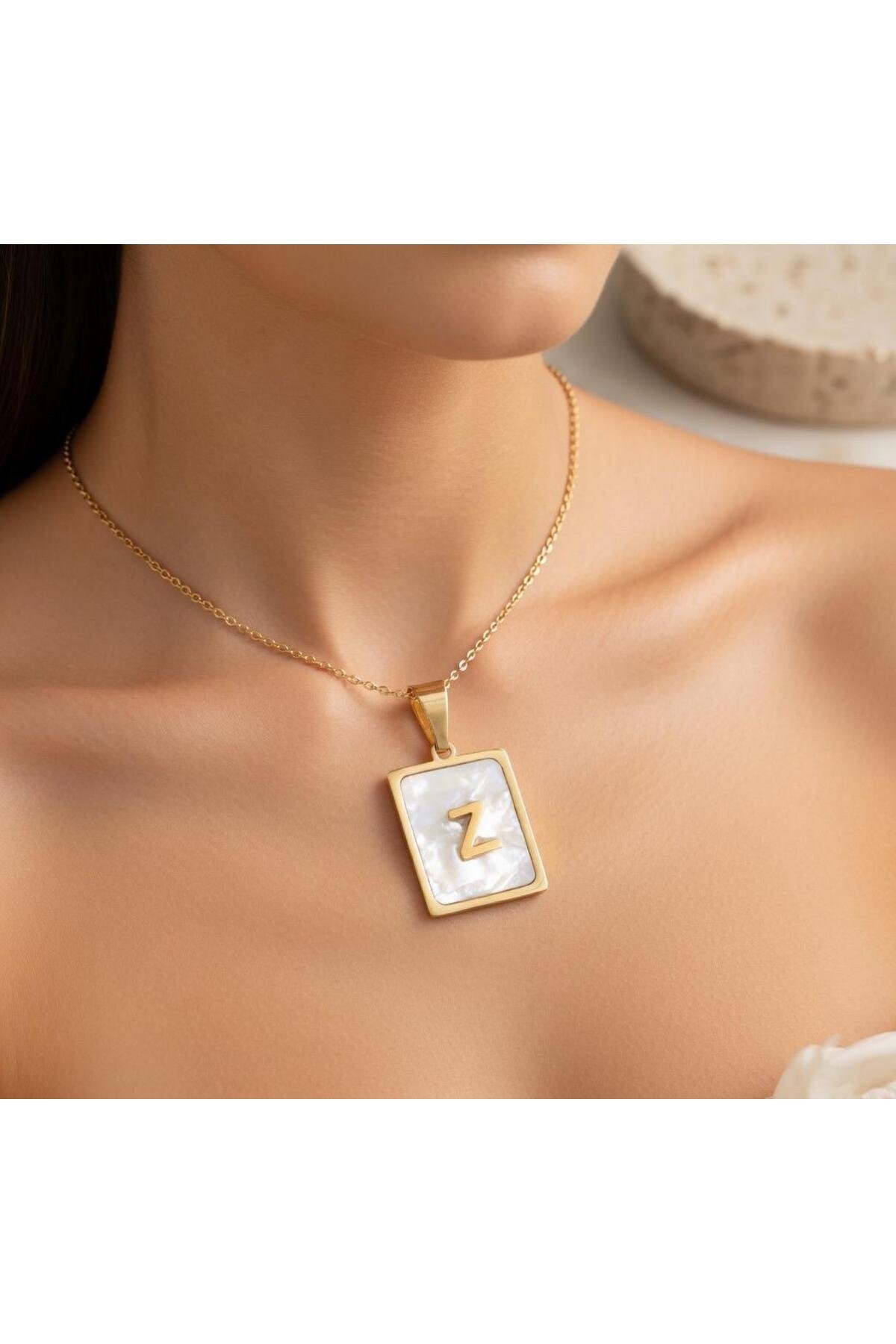 Çelik sedefli Z harfli kolye
