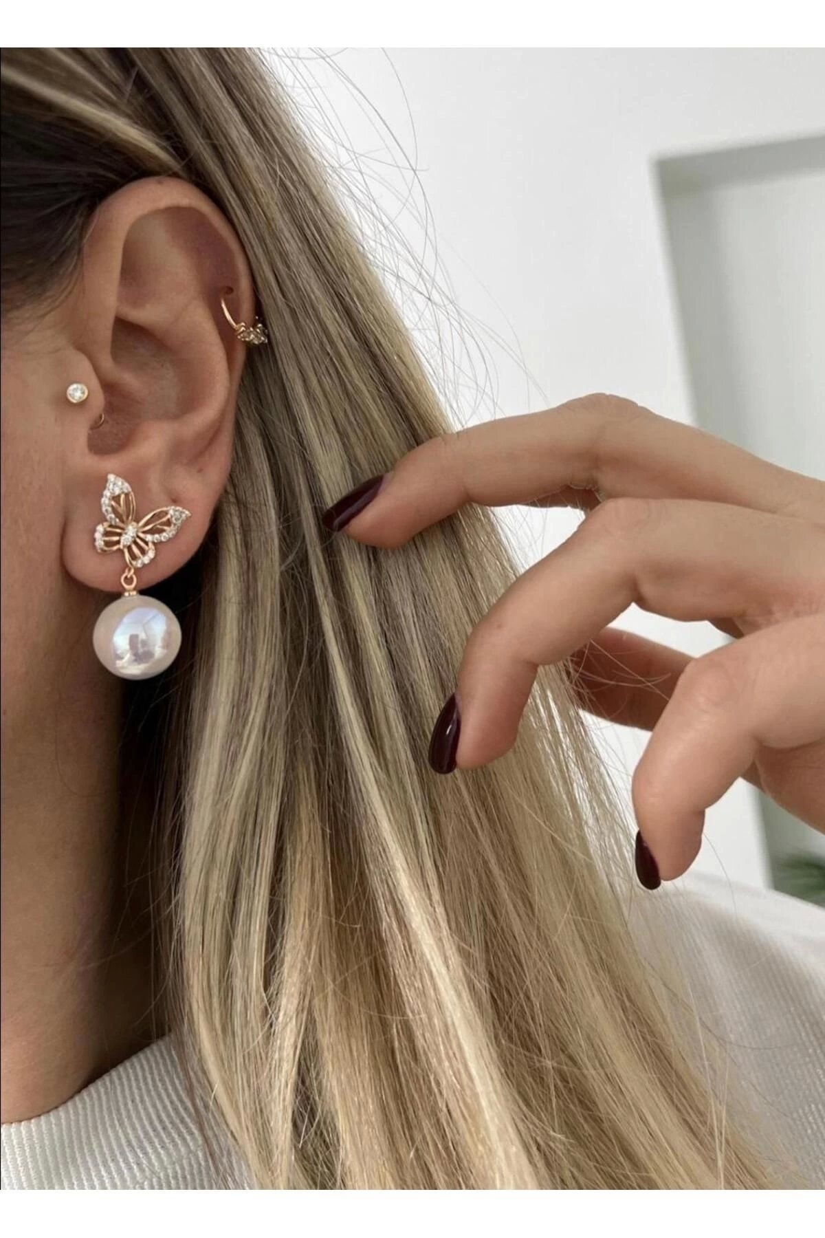 Xupıng İnci Detaylı Kelebek Küpe