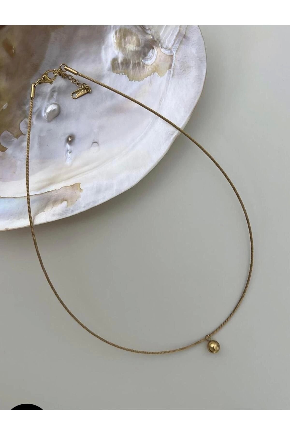 Çelik Ucu Topcuklu Tel Choker Kolye