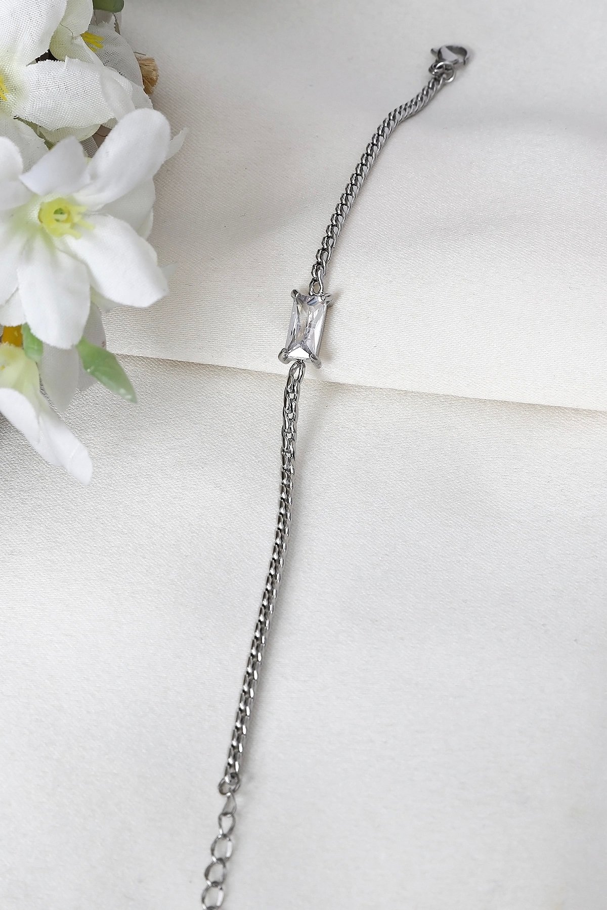 Baget Taşlı Çelik Bileklik