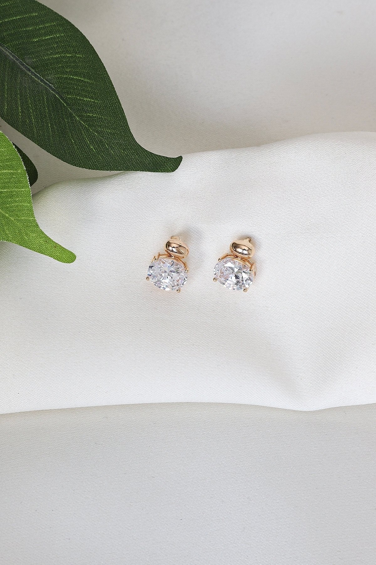 Archın Minimalist Küpesi