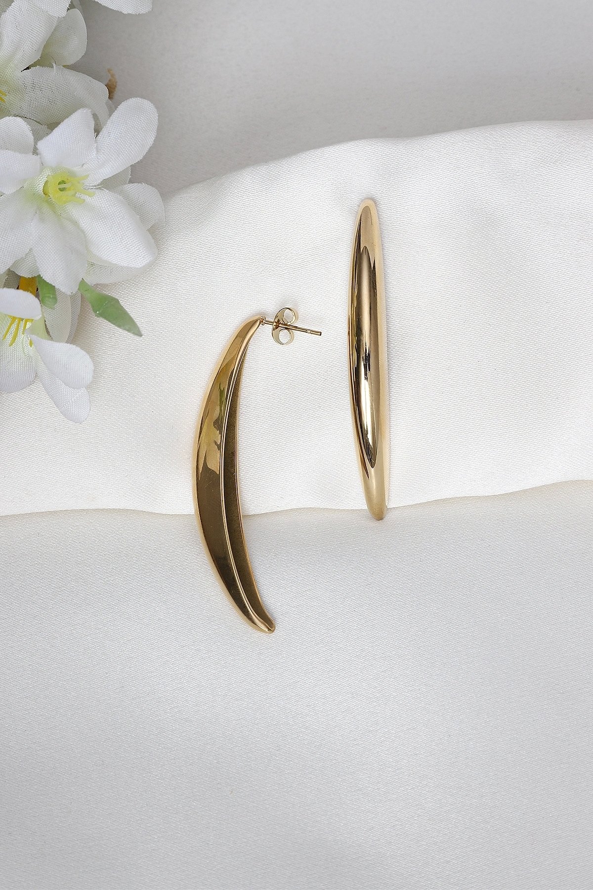 Kavisli Çelik Küpe