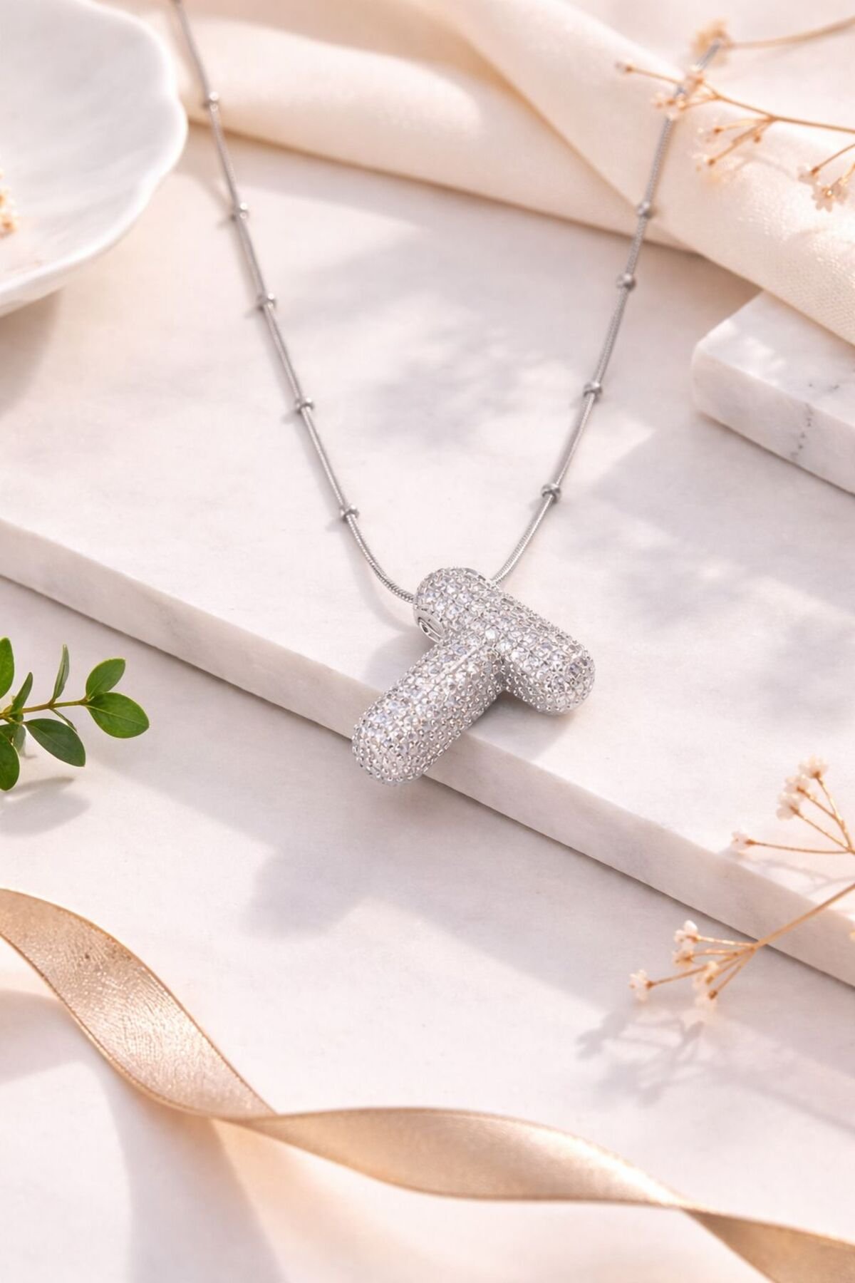 Çelik Zincirli Zirkon Taşlı T Harfli Gümüş Renk Bubble Kolye