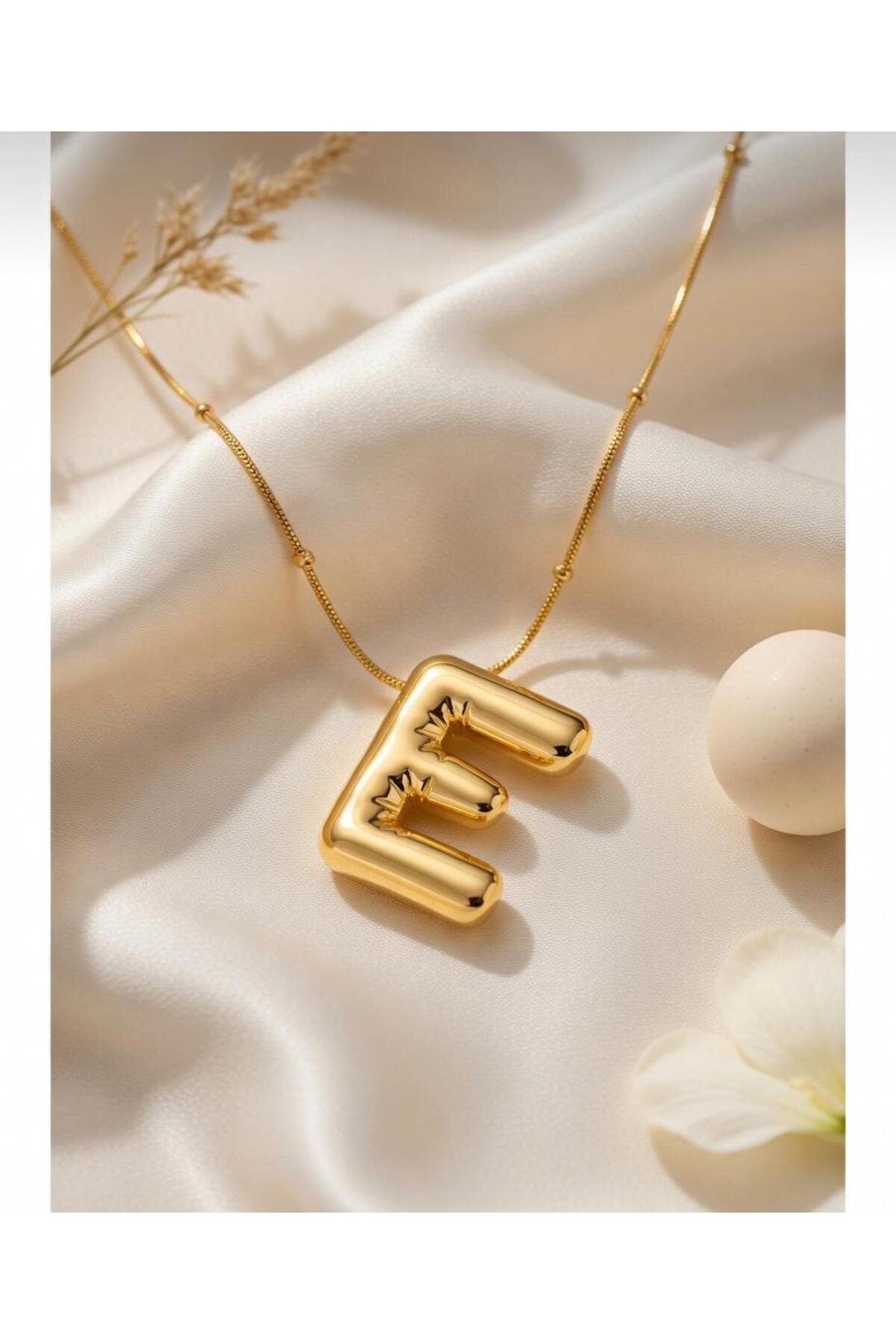 Çelik Zincirli E Harfli Gold Renk Bubble Kolye