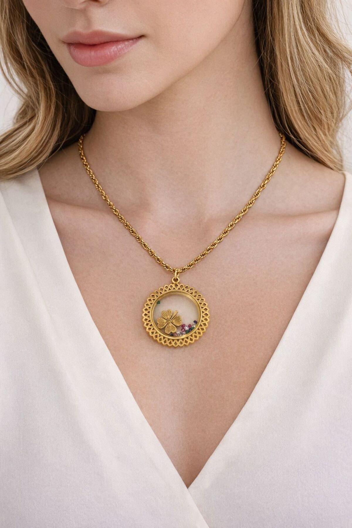 ÇELİK BURGU ZİNCİRLİ YONCA MODEL KOLYE