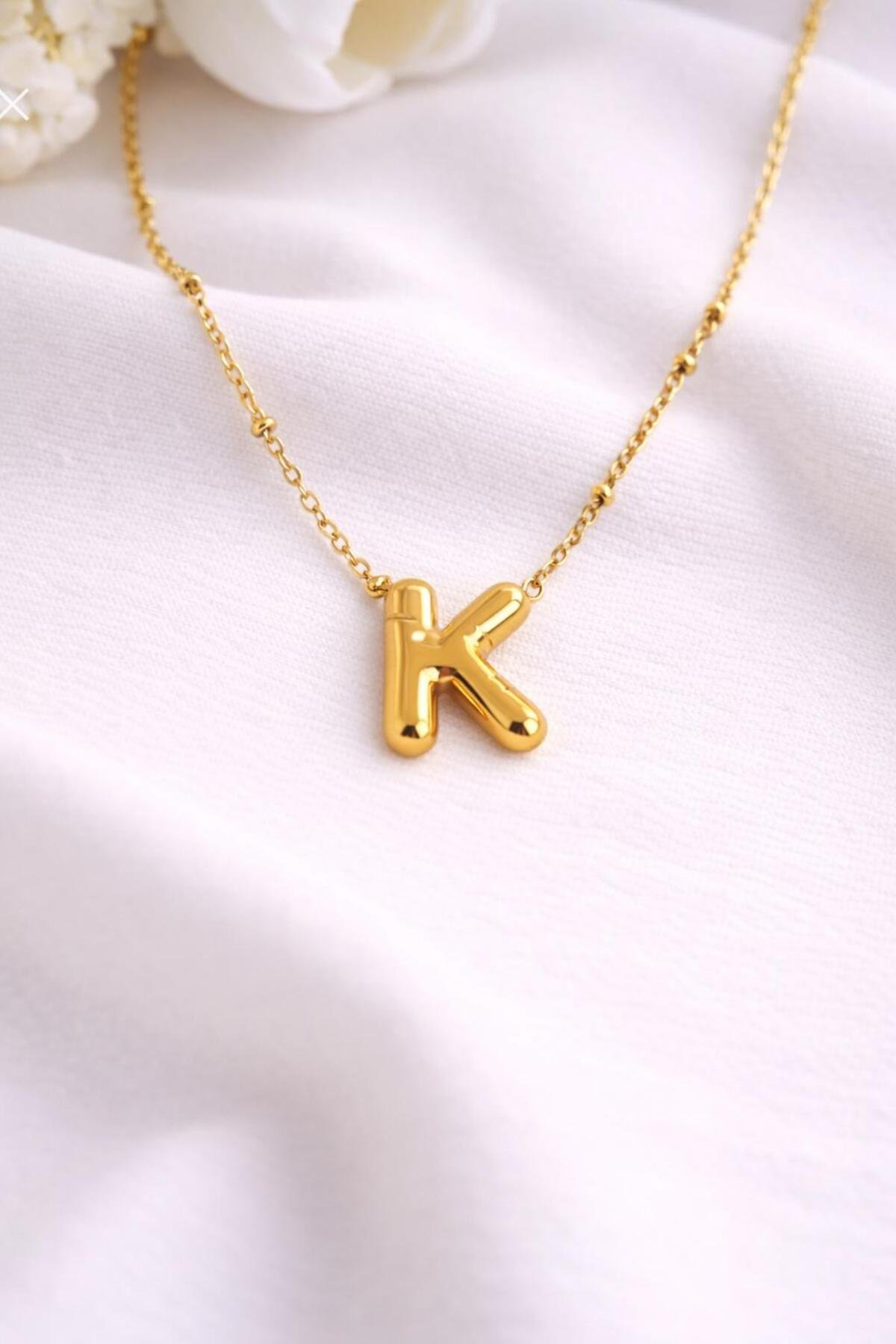 B HARFLİ BALON MODEL ÇELİK KOLYE