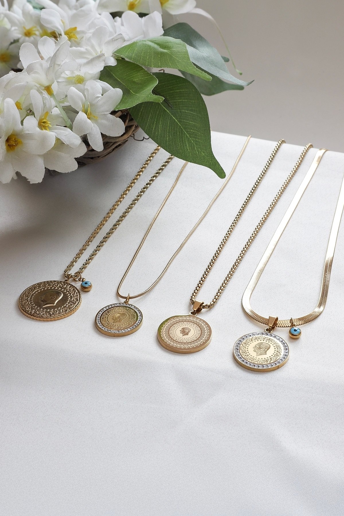 HALF GOLD MODEL DESIGN STEEL NECKLACE