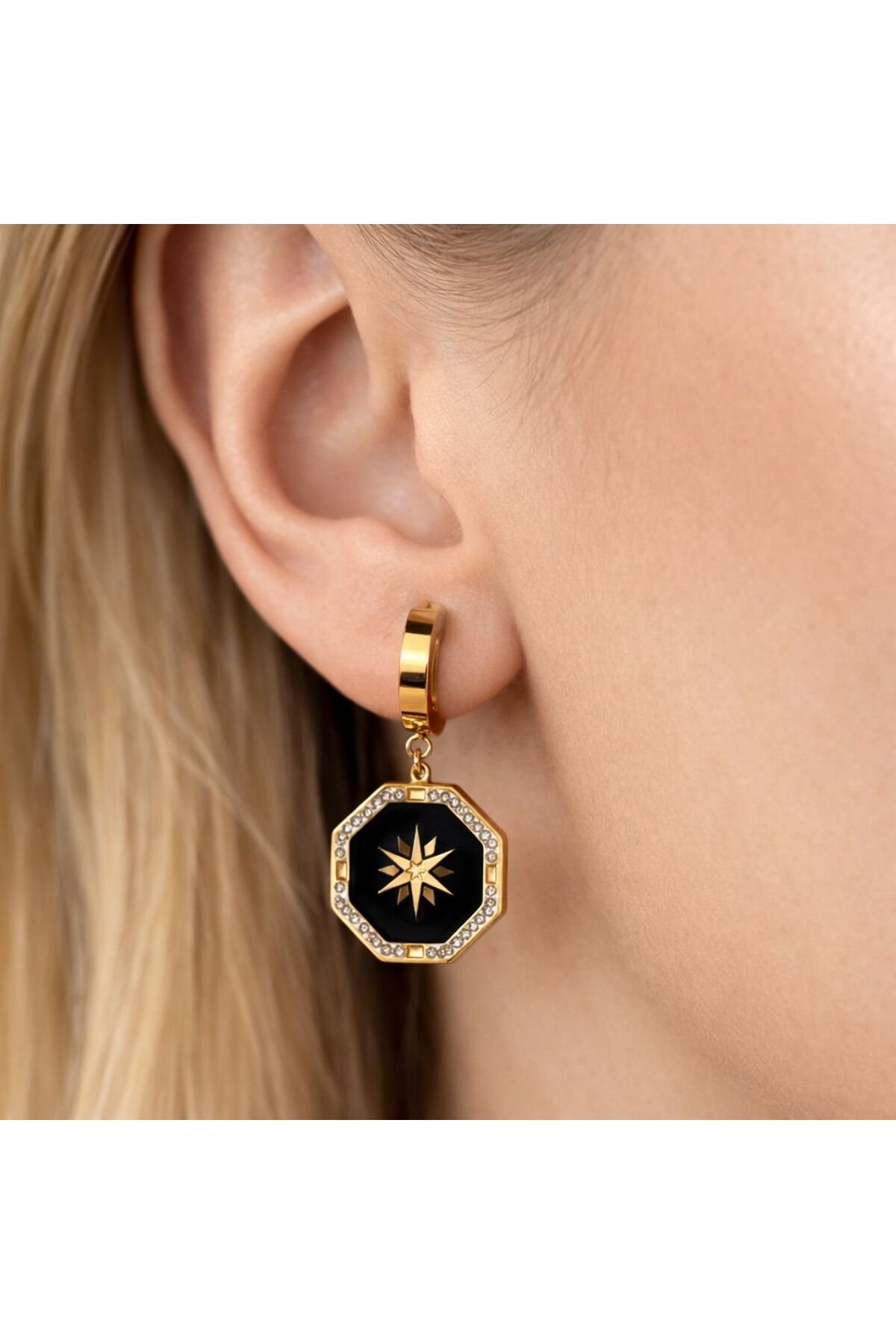 Archhazel Jewelry Siyah Yıldız Figürlü Gold Çelik Küpe