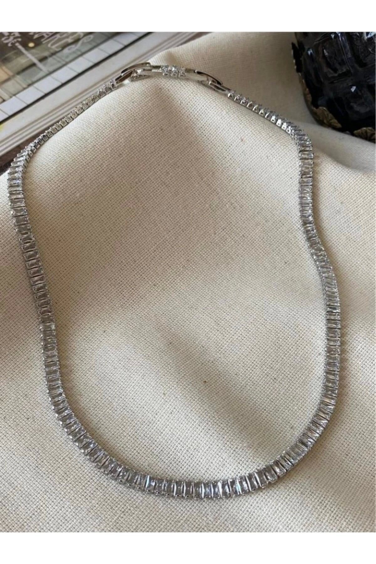 Paylı Baget Suyolu Kolye