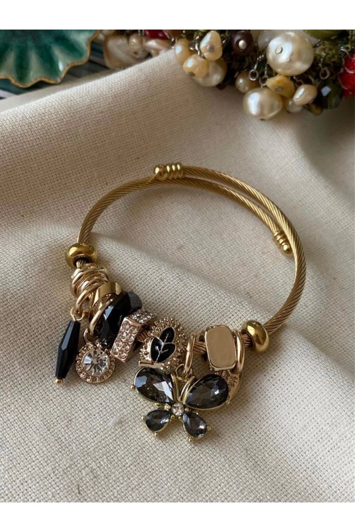 Siyah Taşlı Kelebek Charm Bileklik