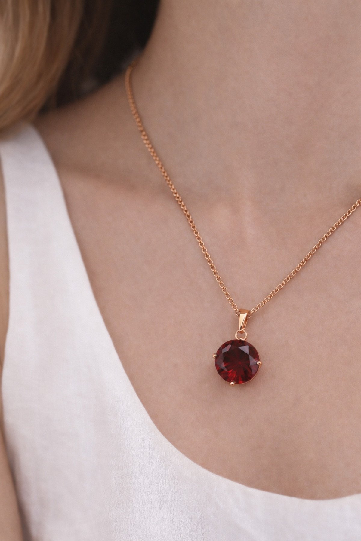 Kadın Altın Çelik Kolye,Kalp Kolye,Kalpli Çelik Kolye,Zirkon Taşlı Kolye