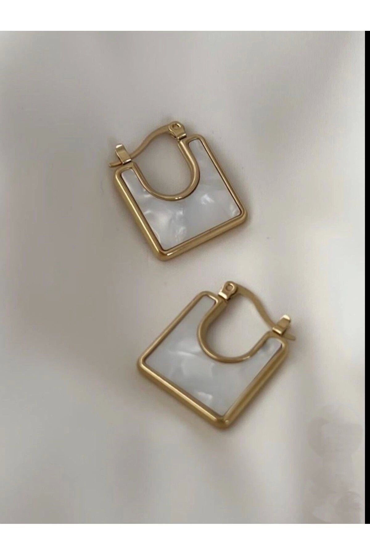 Çelik U Baget Taş Küpe